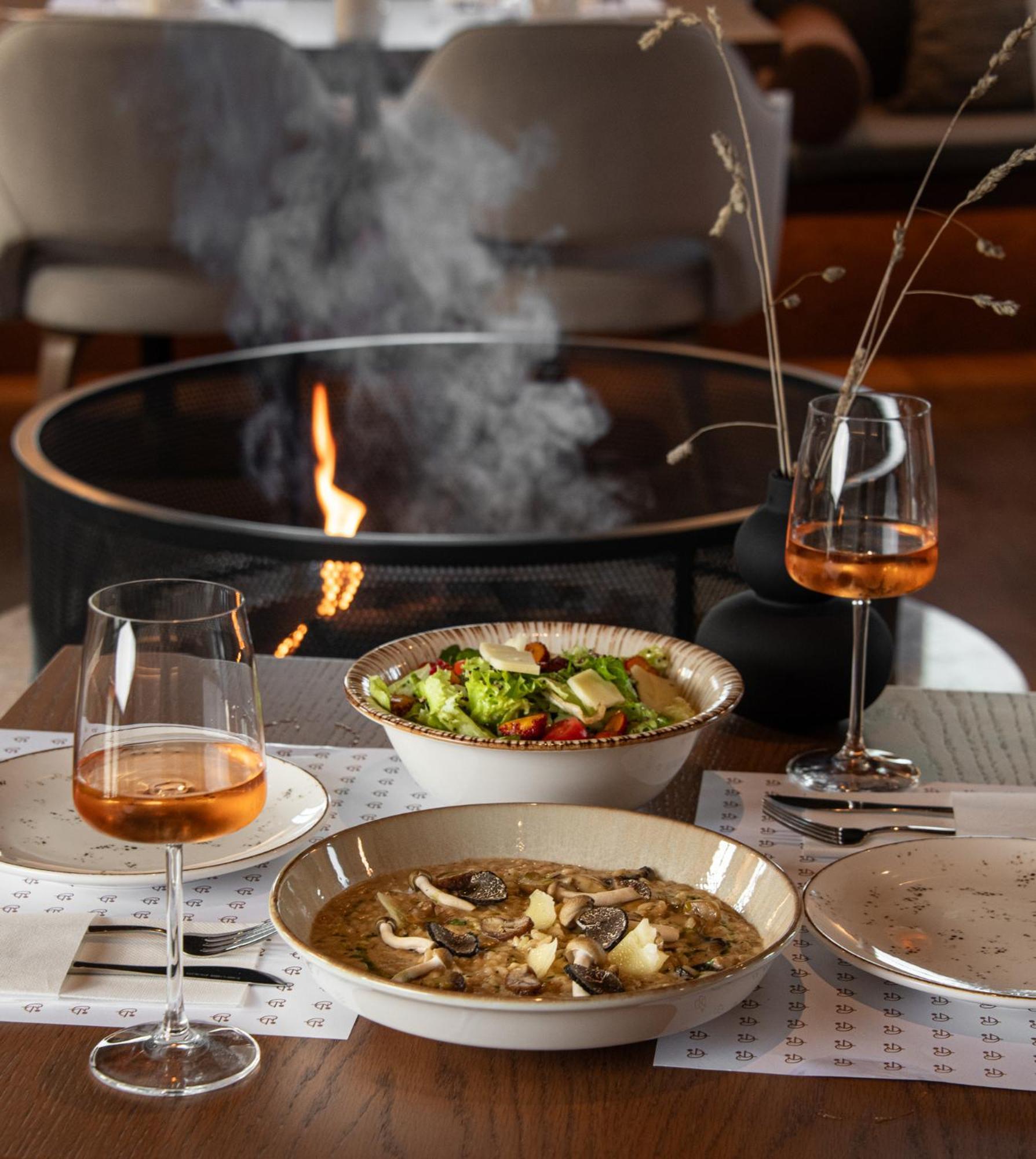 Unedo All Seasons Boutique Hotel Палеос Пантелеймон Екстериор снимка