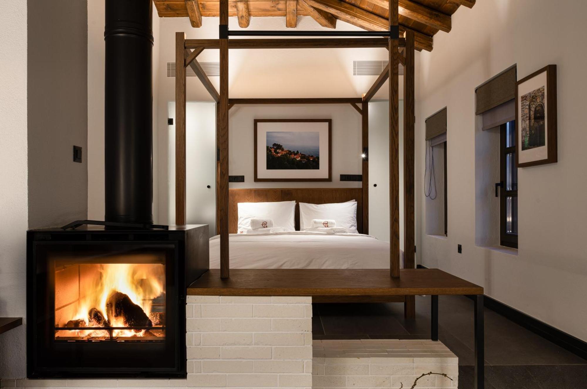 Unedo All Seasons Boutique Hotel Палеос Пантелеймон Екстериор снимка