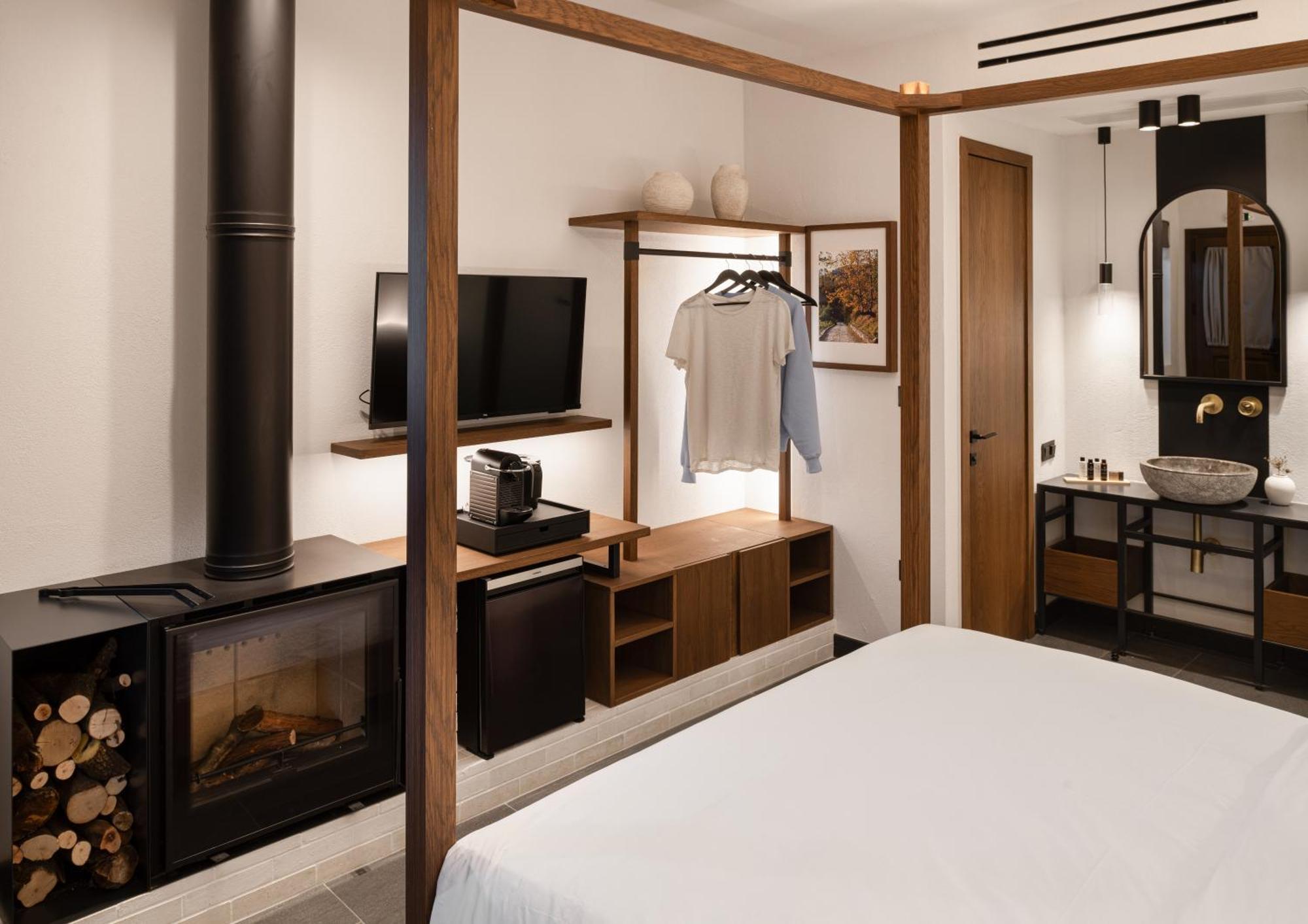 Unedo All Seasons Boutique Hotel Палеос Пантелеймон Екстериор снимка